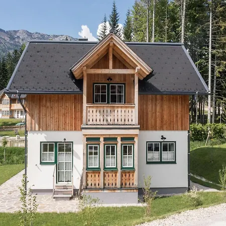 Exclusive With Sauna & Mountain Panorama Grundlsee